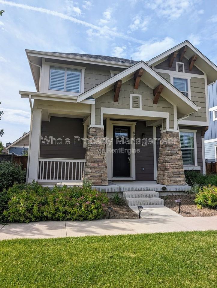 8054 E 49th Dr - Photo 2 of 40