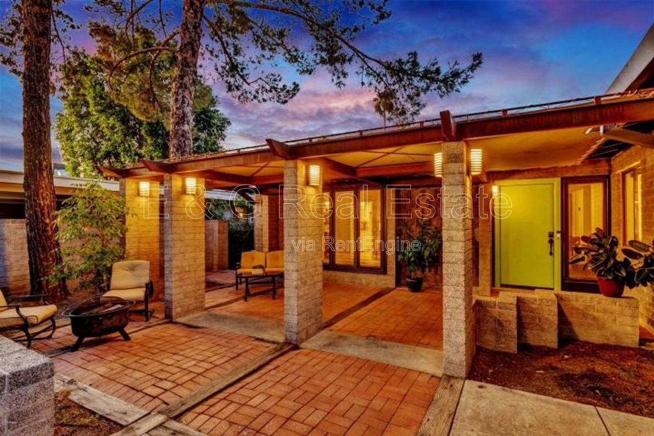 1118 E Laguna Dr - Photo 3 of 32