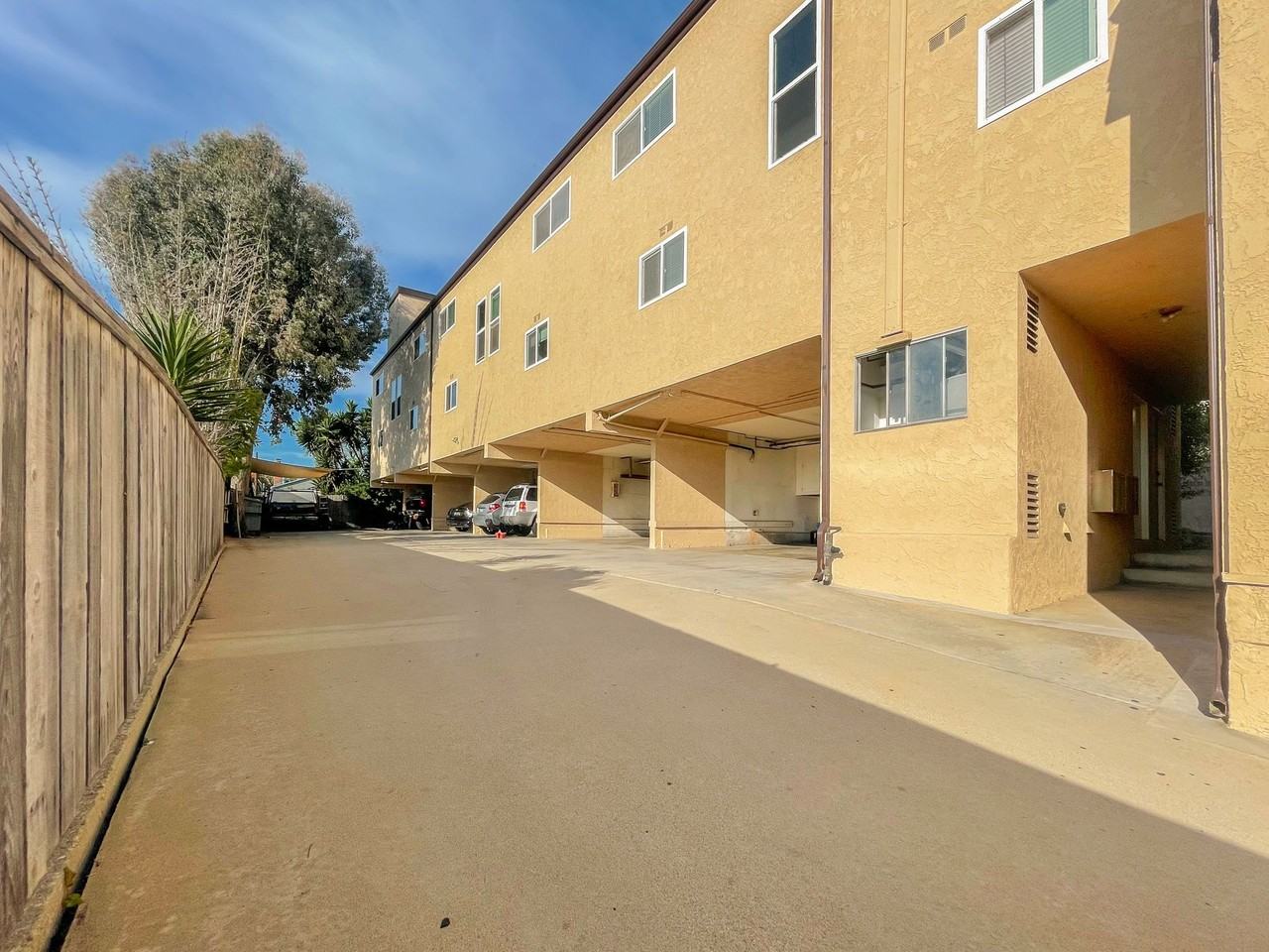 311 W Palm Ave - Photo 4 of 6