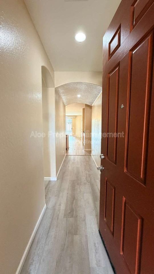 2739 E Canyon Creek Dr - Photo 6 of 45