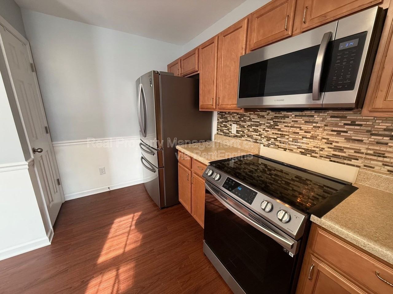 6519 Ashebrooke Dr - Photo 3 of 19