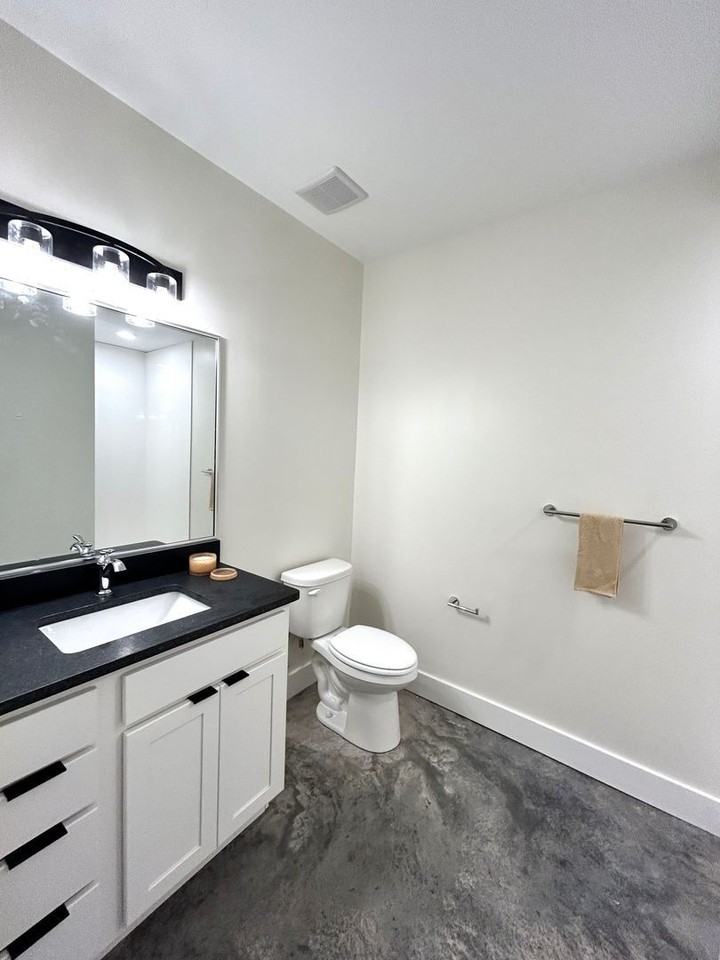 805 Martin Luther King Jr Blvd #13 - Photo 7 of 13