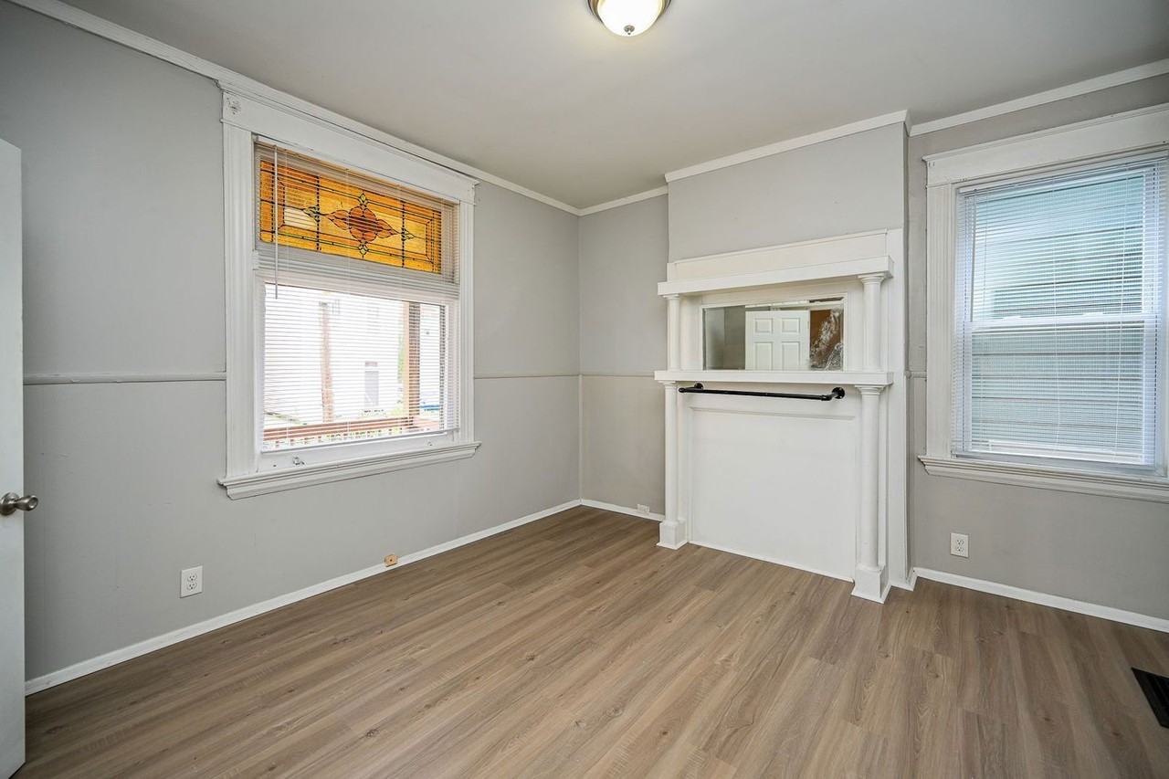 2317 Stratford Ave - Photo 7 of 30