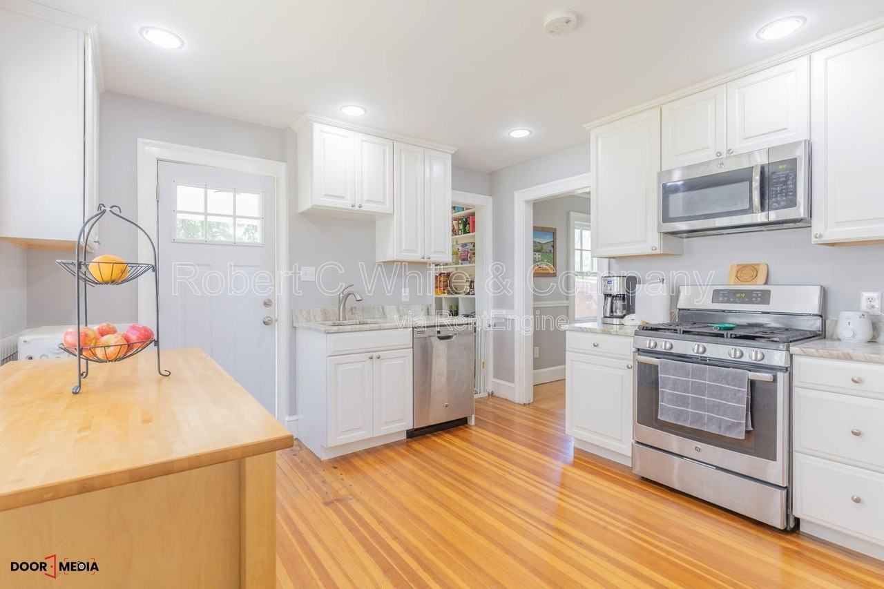 54 Fennbrook Rd - Photo 6 of 26