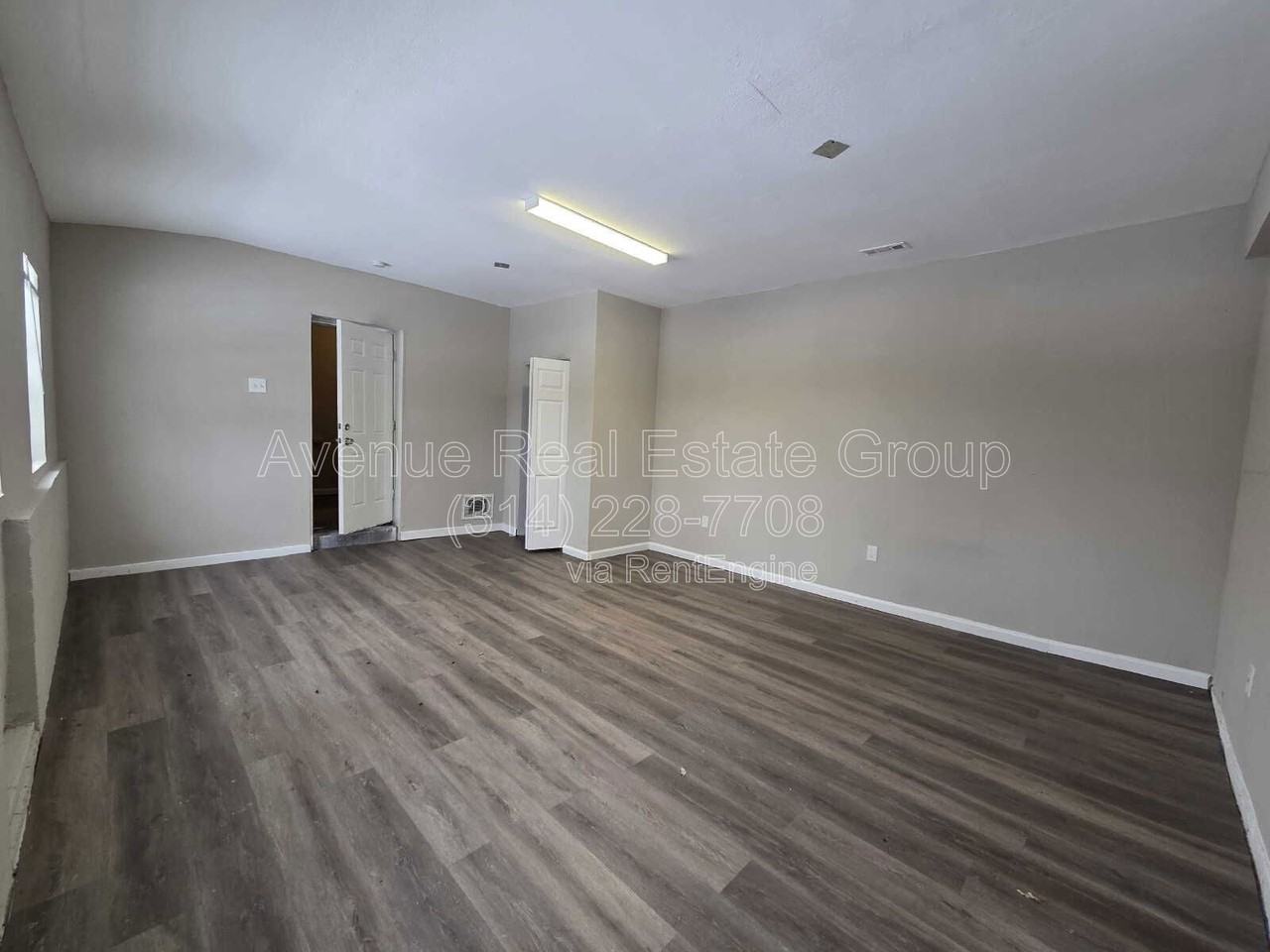 1131 N Florissant Rd - Photo 2 of 18