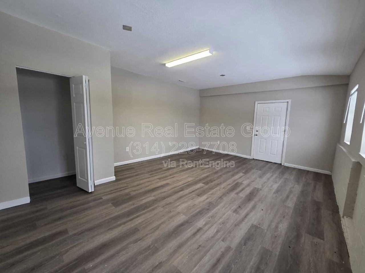 1131 N Florissant Rd - Photo 3 of 18