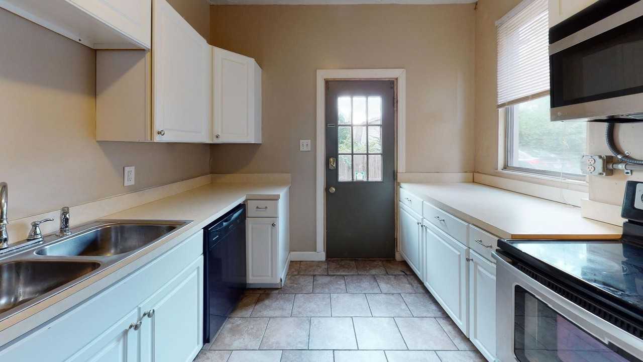 2305 Rohs St - Photo 2 of 14