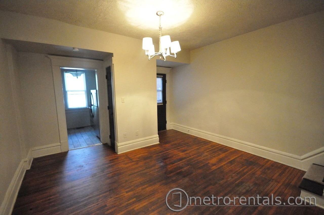 1496 Summit St #9 - Photo 4 of 11