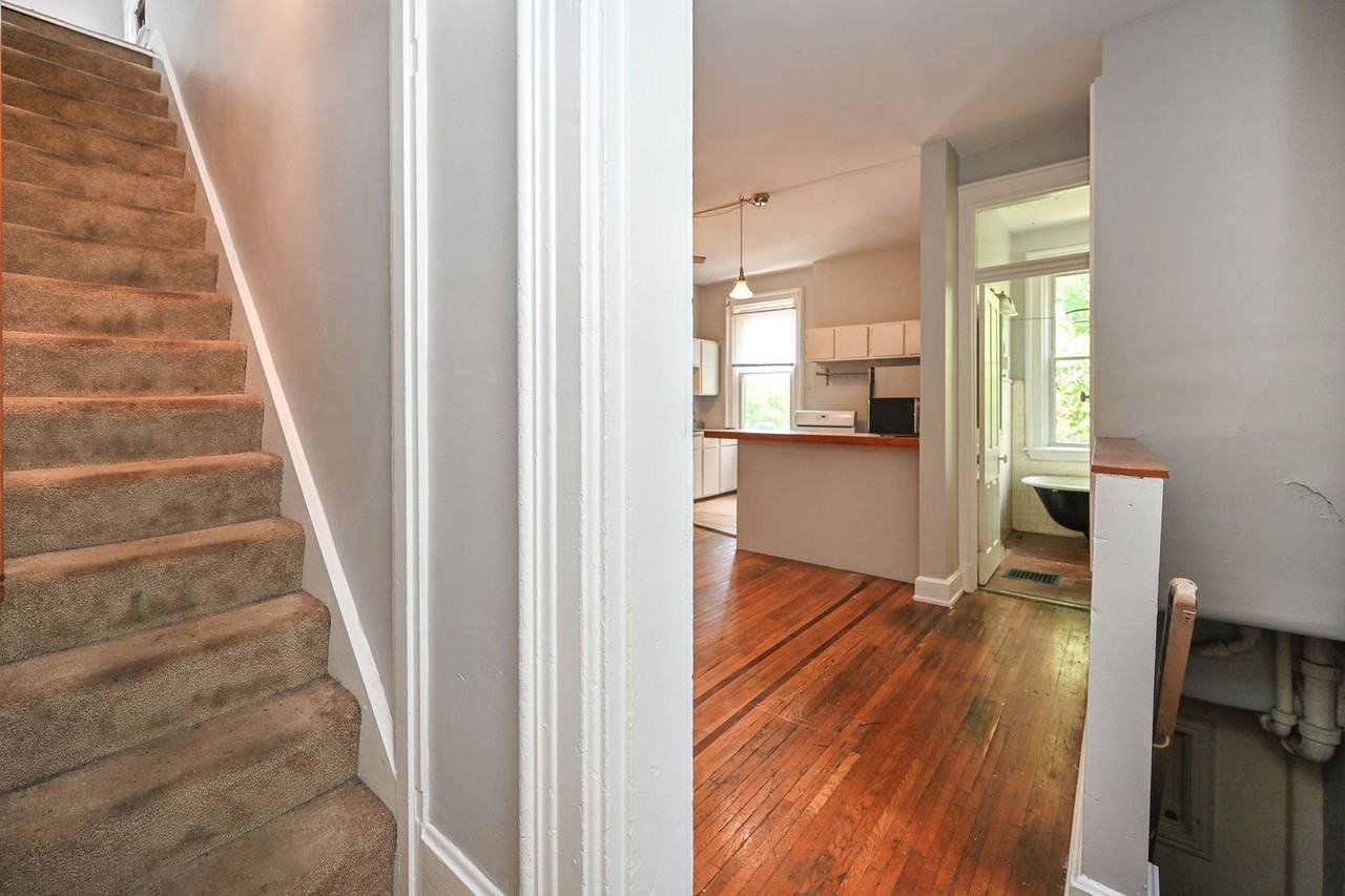 2431 Ohio Ave #4 - Photo 3 of 12