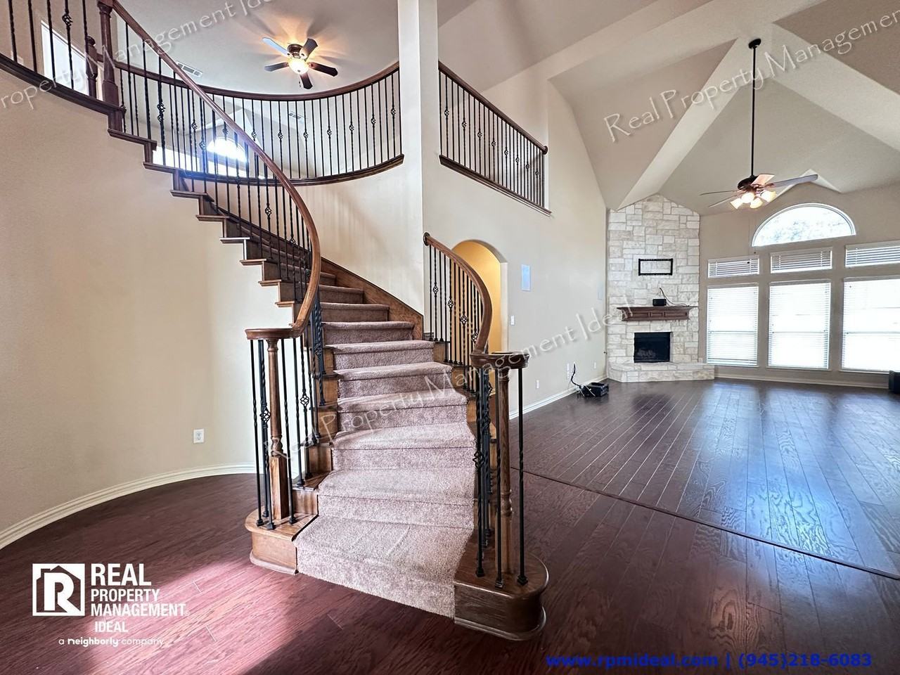 708 Yarrow St - Photo 6 of 41