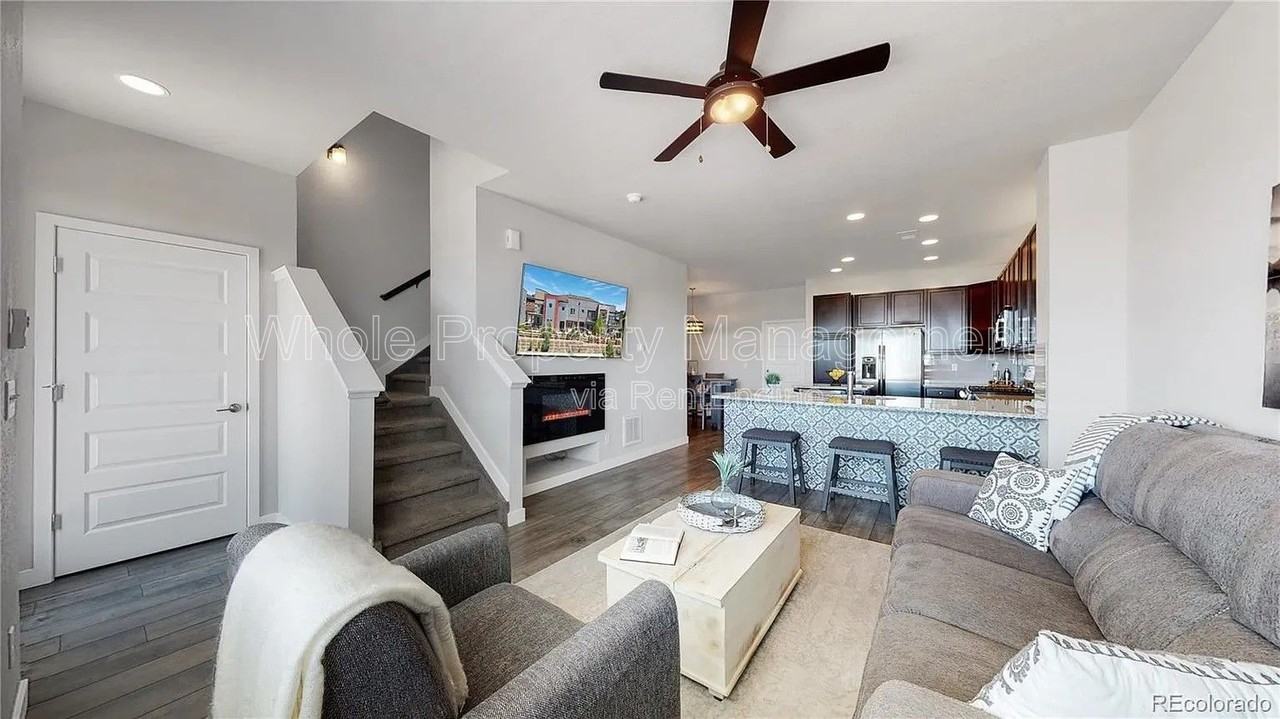 6605 Warren Dr - Photo 2 of 19