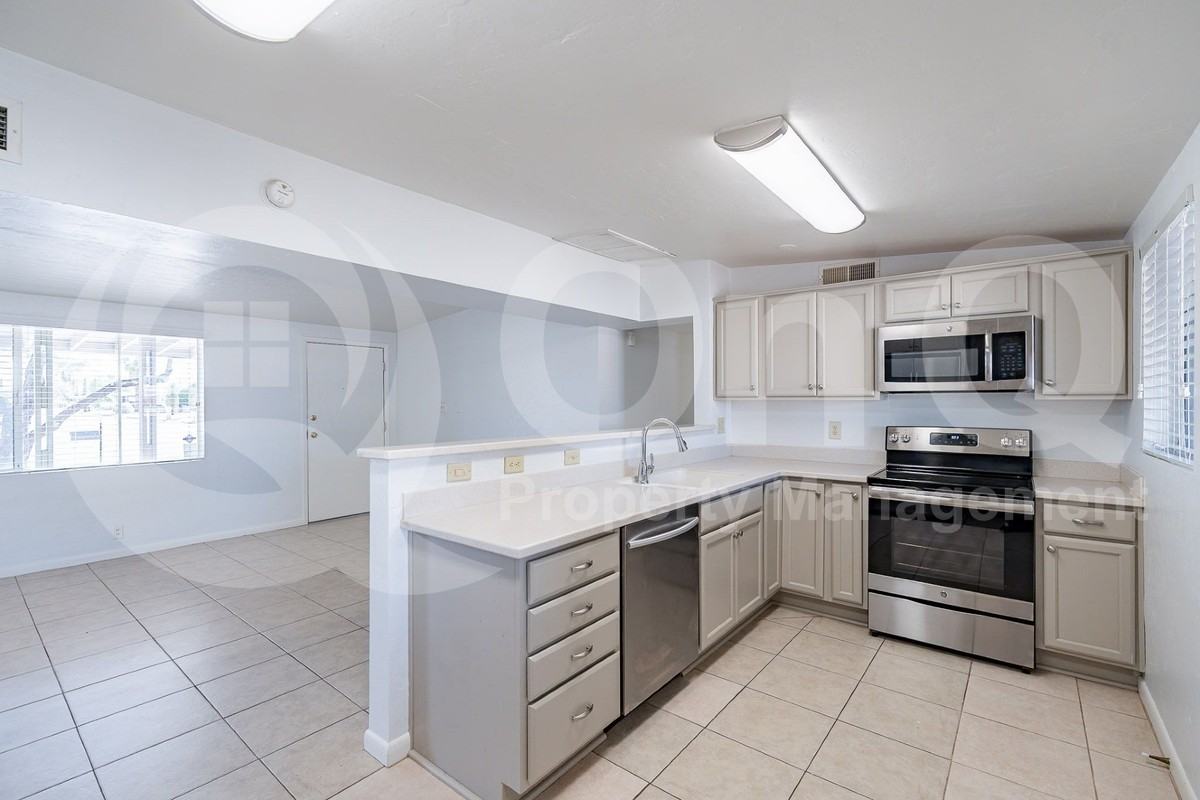 1510 S Arcadia Ave - Photo 4 of 37