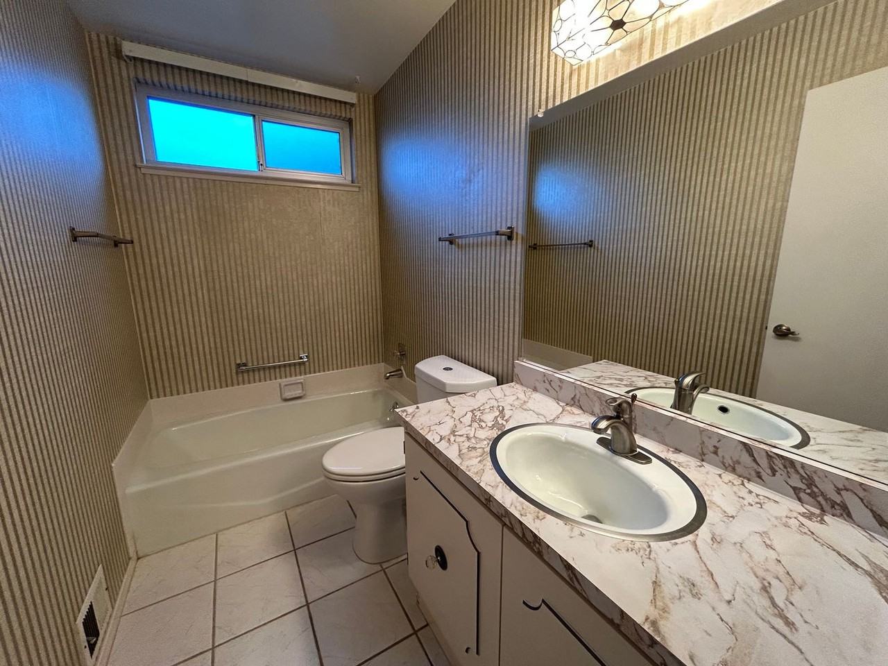 6537 Meadowridge Dr - Photo 7 of 11