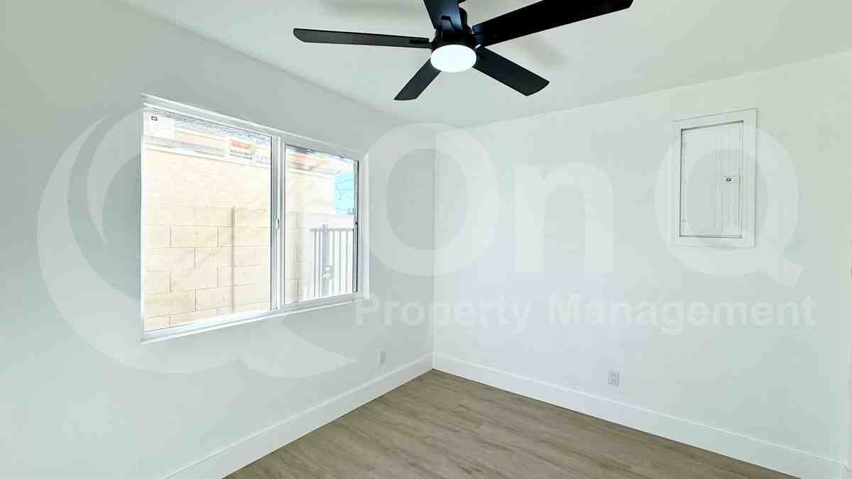 2739 E Tamarisk Ave #1 - Photo 5 of 11