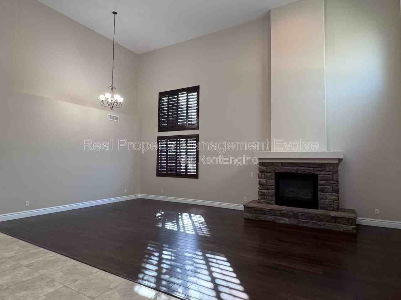 27313 N 23rd Ln - Photo 3 of 50