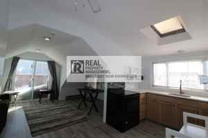 featured image of 4 Ashworth Ave #2