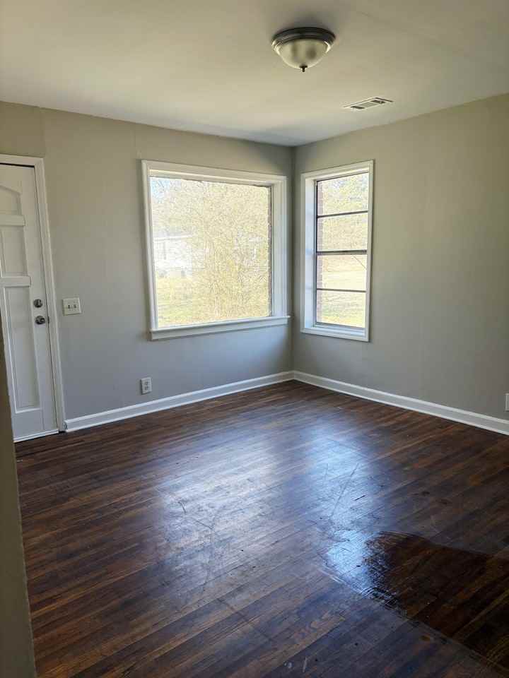 1281 Turner Rd - Photo 4 of 13