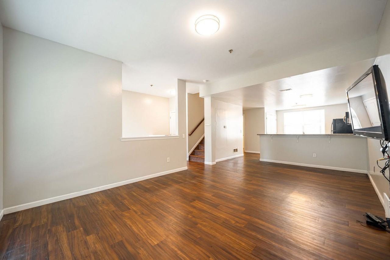 271 E 12th Ave #271 - Photo 5 of 25