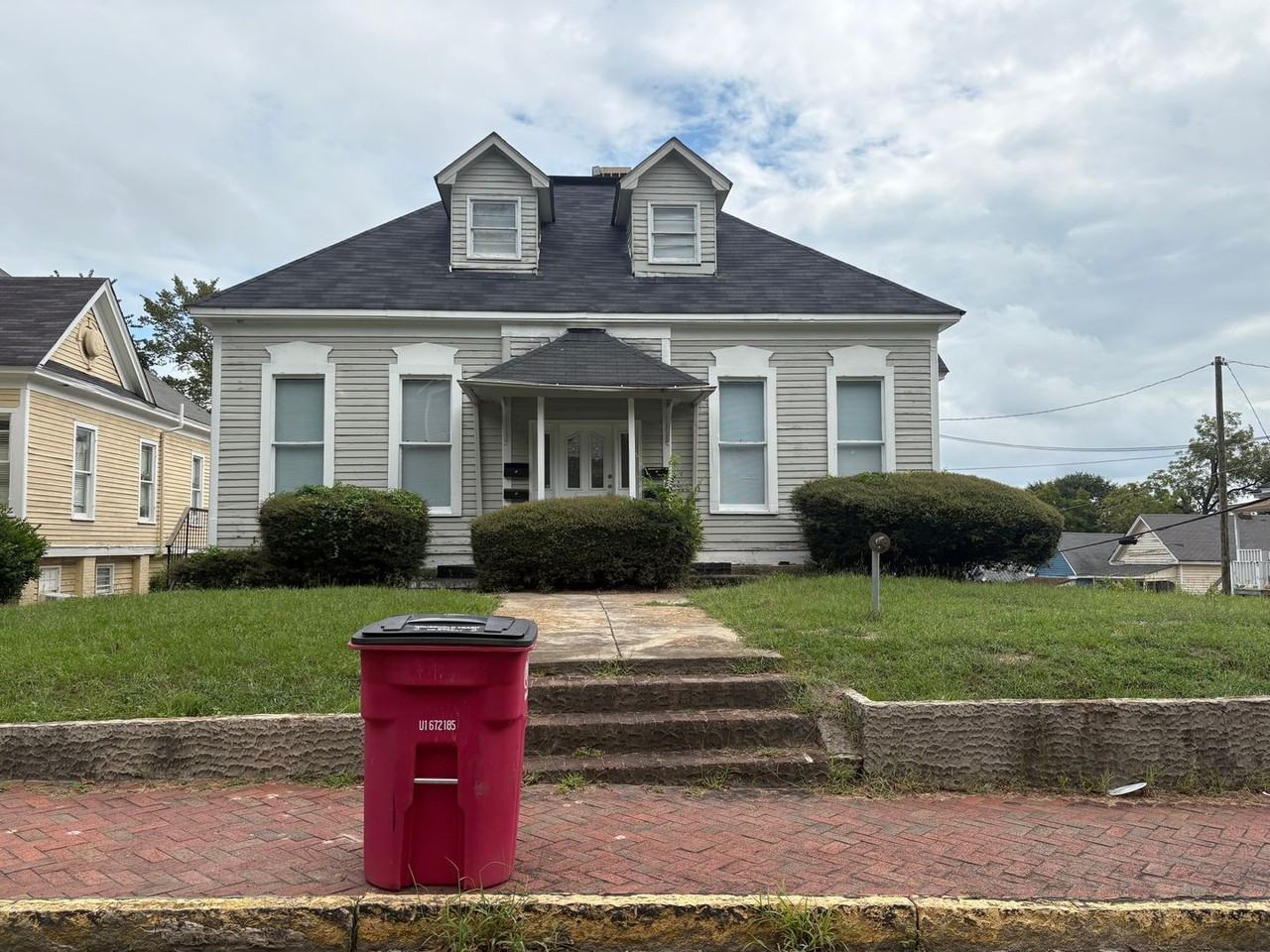 1055 Walnut St #C - Photo 2 of 9