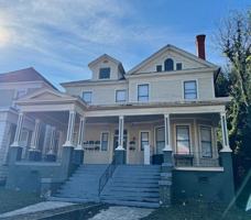 featured image of 946 Magnolia St #3