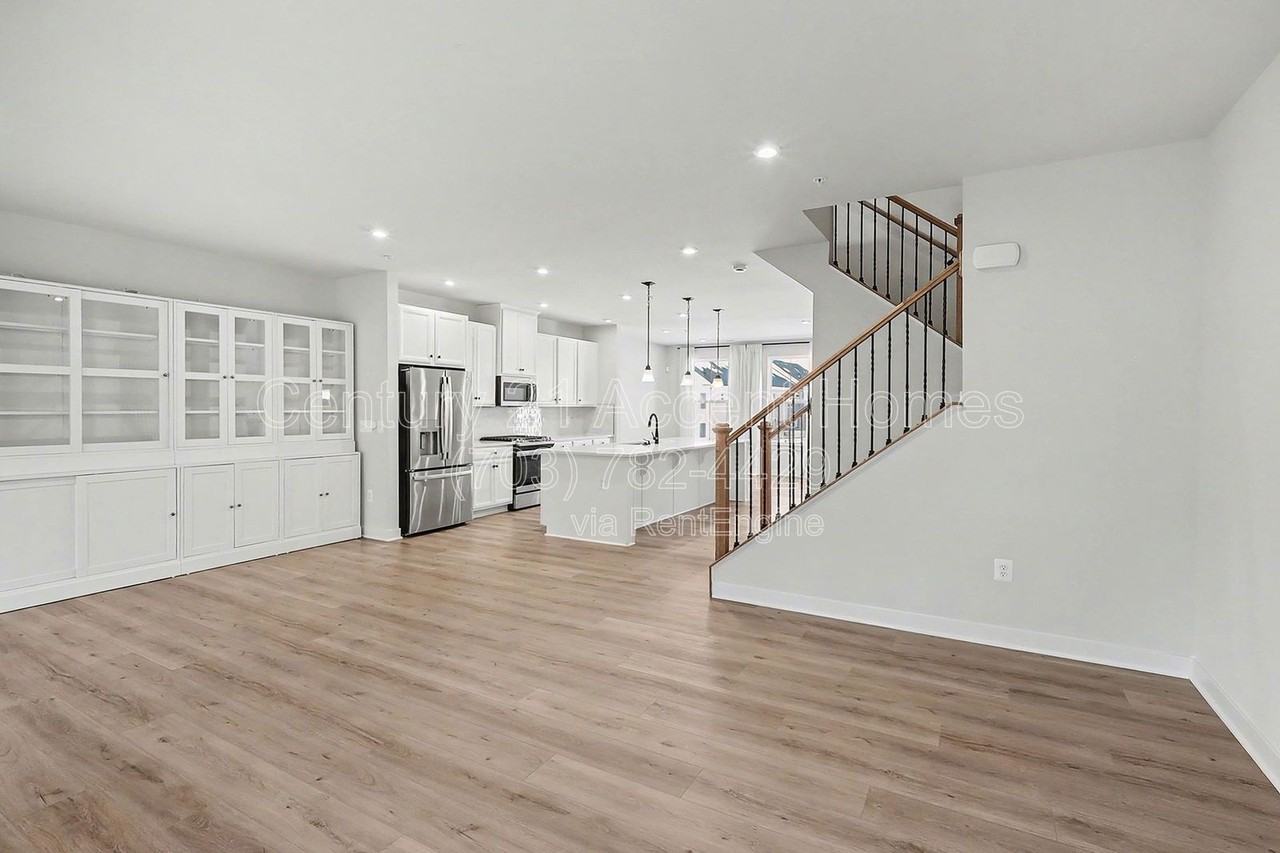 1705 Dunnington Pl - Photo 7 of 34