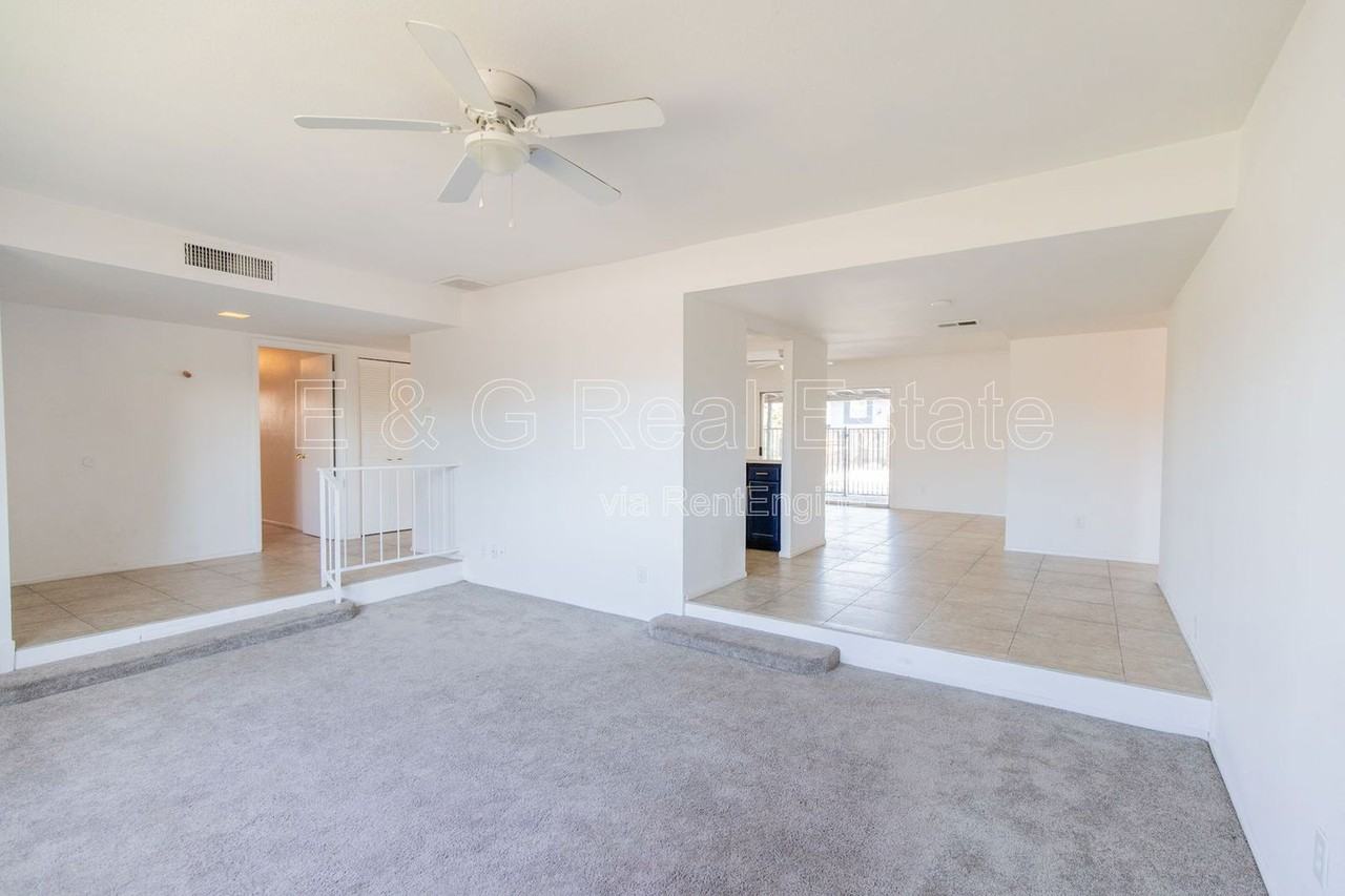 1622 E Fremont Dr - Photo 7 of 25