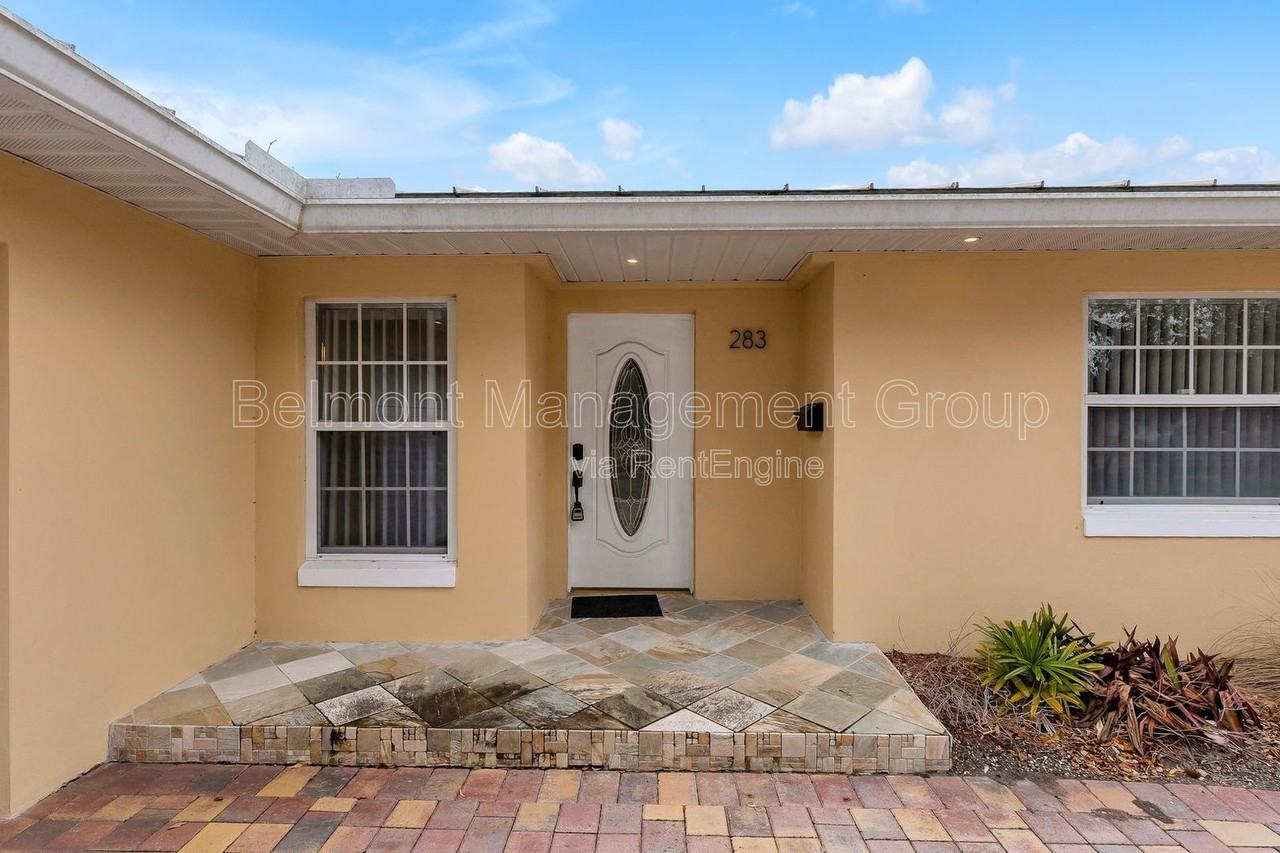 283 N Ranger Blvd - Photo 2 of 21