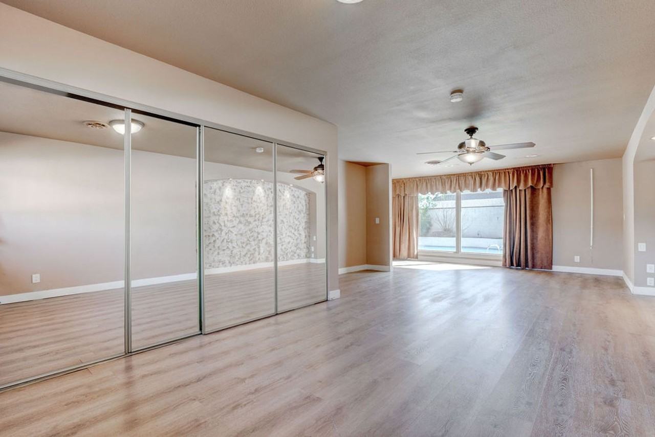 1489 Santa Anita Dr - Photo 5 of 50