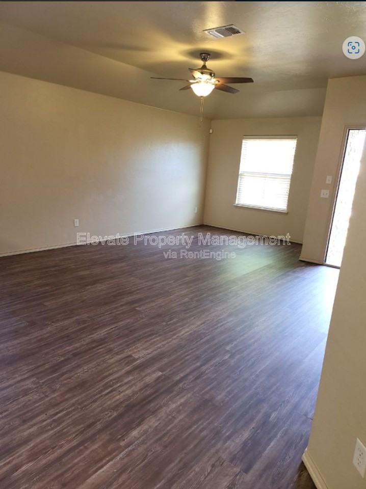 921 W Prairie Wind Way - Photo 7 of 23