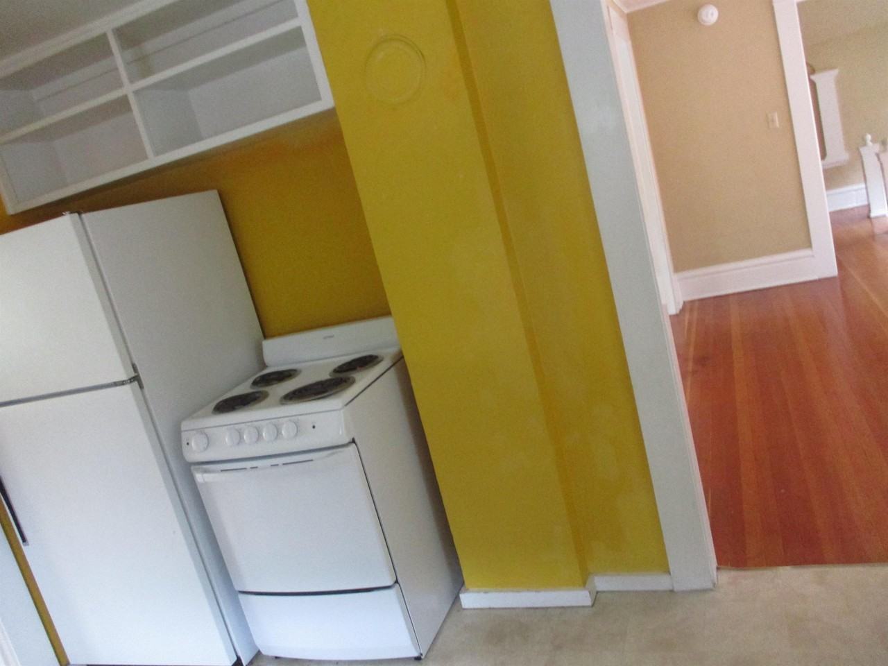 1392 Willamette St - Photo 7 of 8