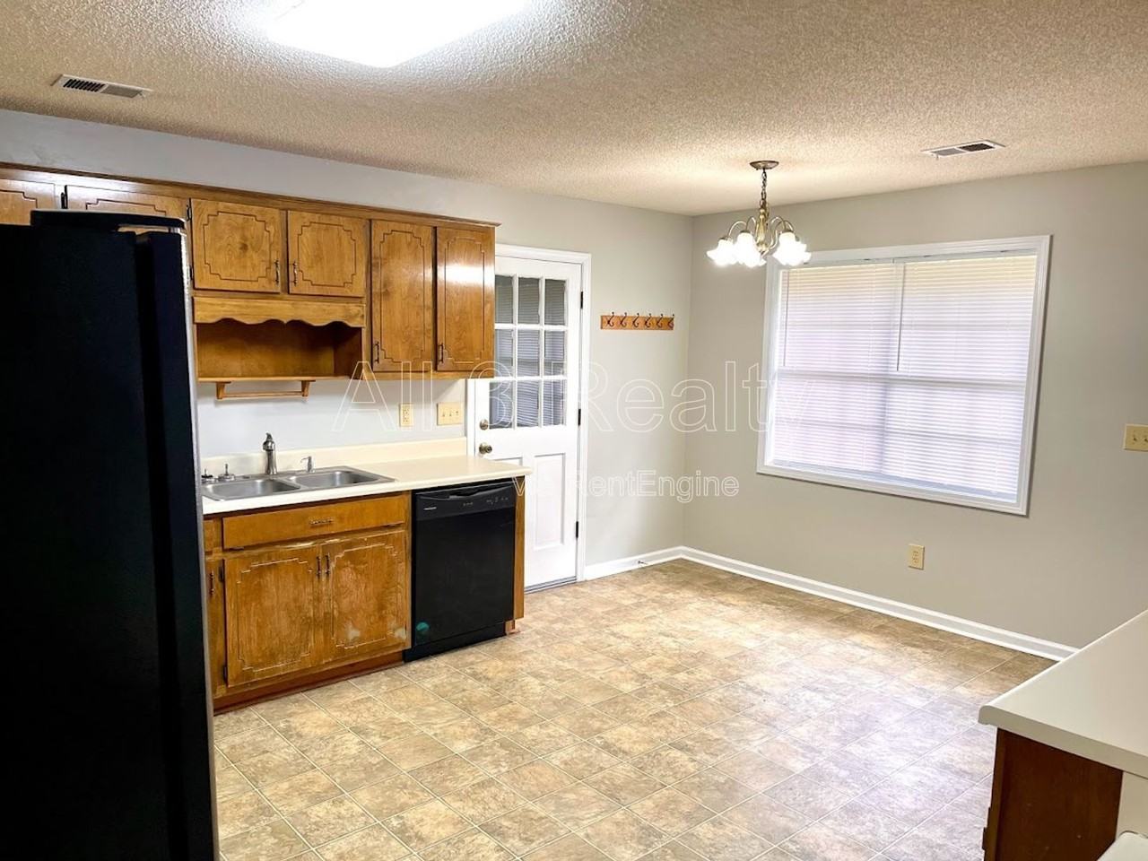 120 Pye Ct - Photo 7 of 29