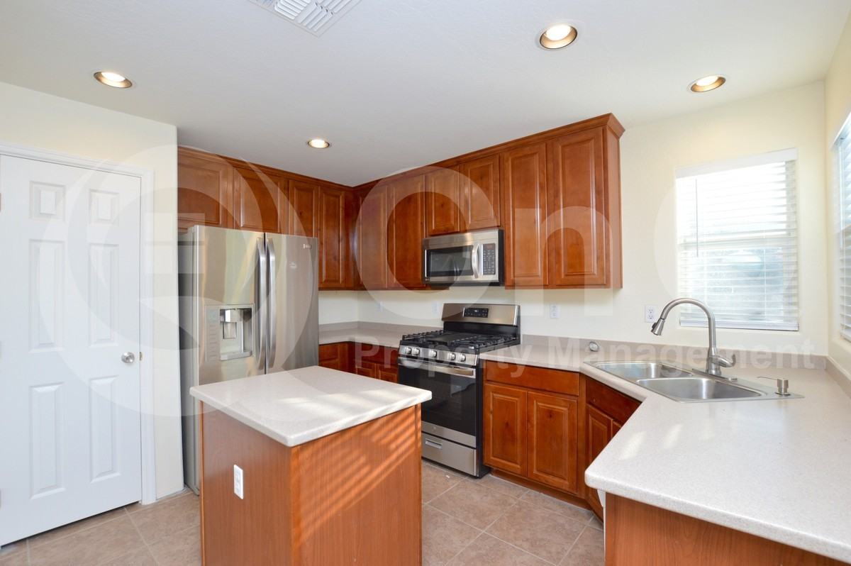 1244 E Marcella Ln - Photo 2 of 20