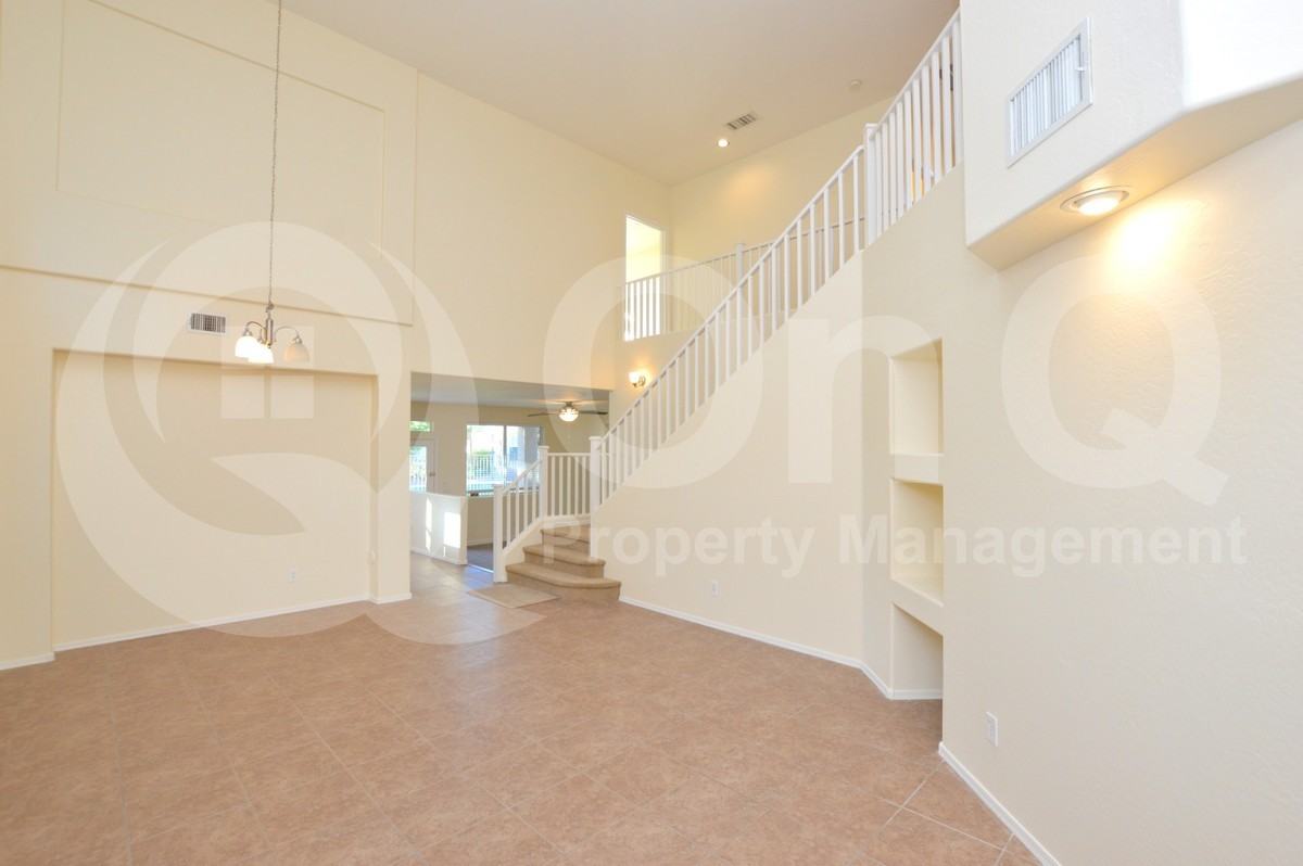 1244 E Marcella Ln - Photo 5 of 20