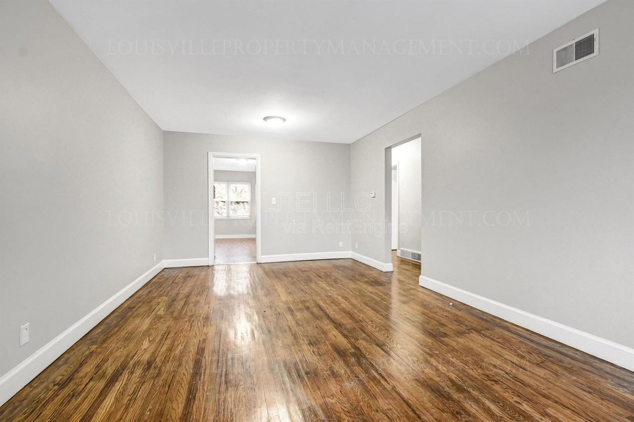 2211 Gerald Ct - Photo 3 of 18