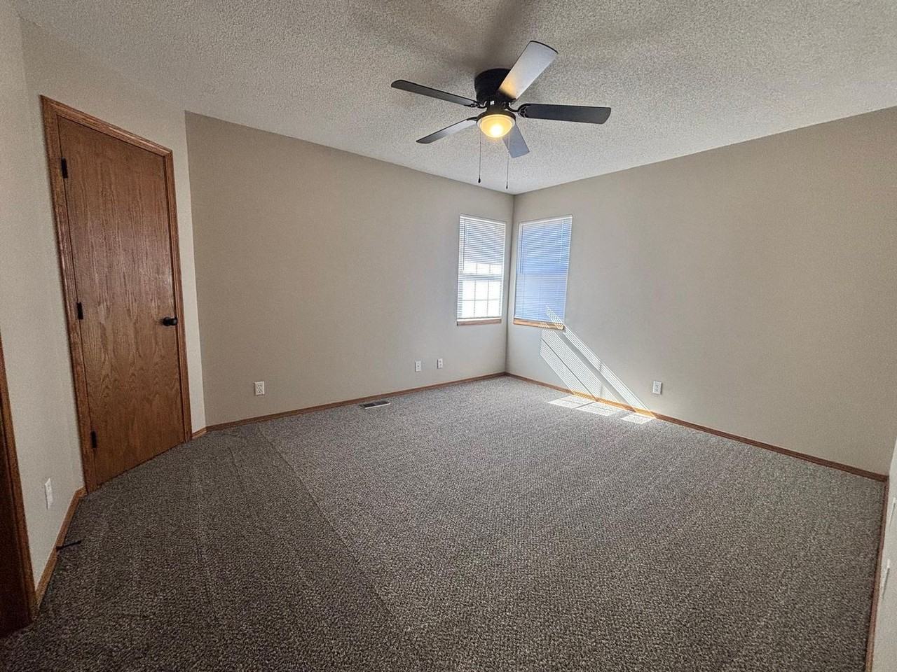 10307 W Yosemite Dr - Photo 6 of 16