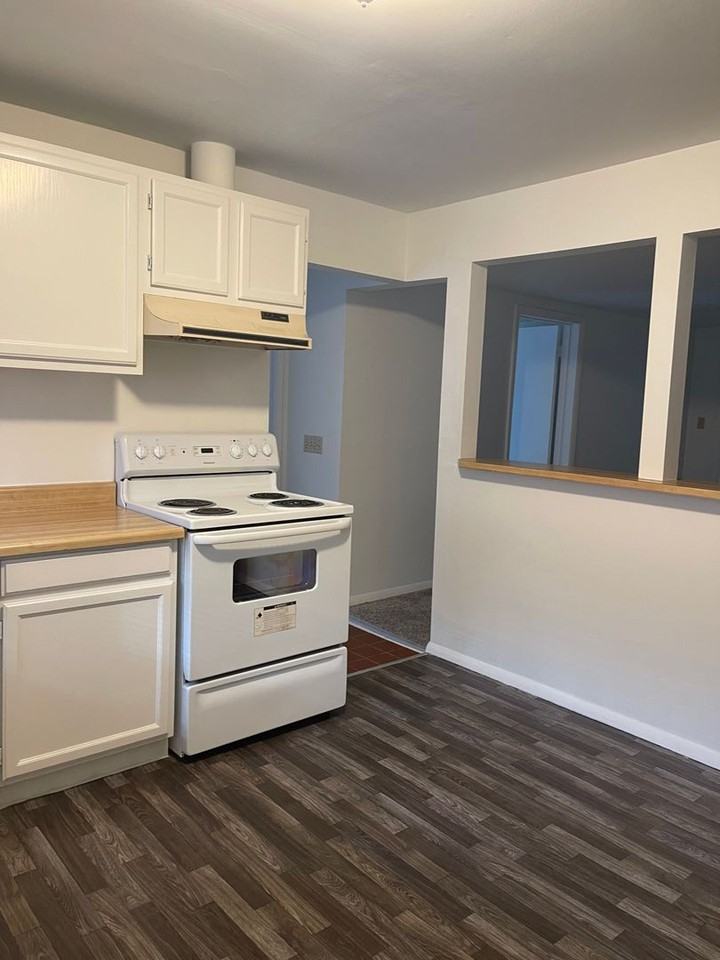 8797 116th Ave Ne - Photo 5 of 21