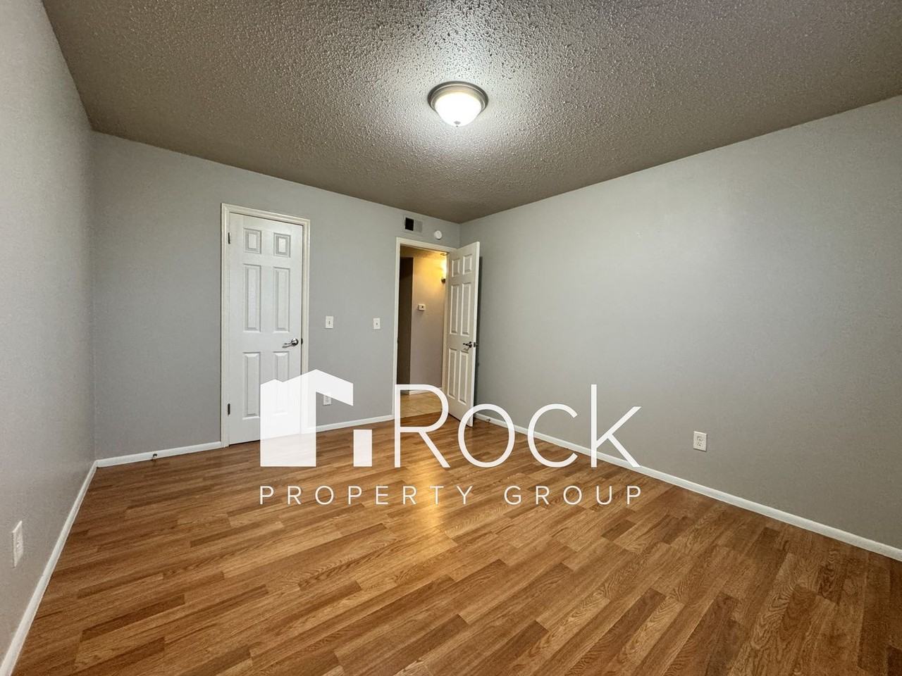 Melrose Oaks LLC - Photo 2 of 15