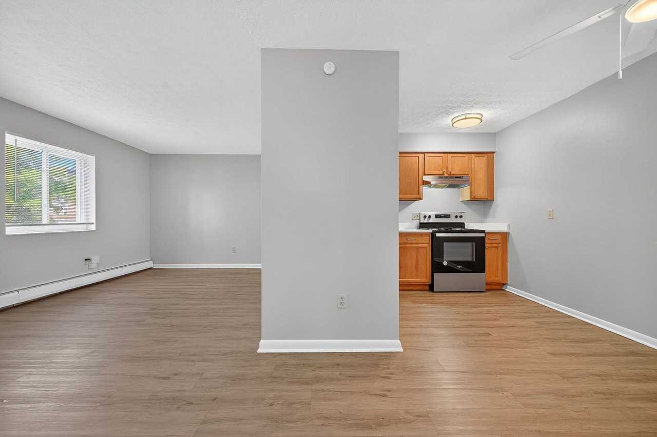 2419 Ohio Ave #L - Photo 5 of 16