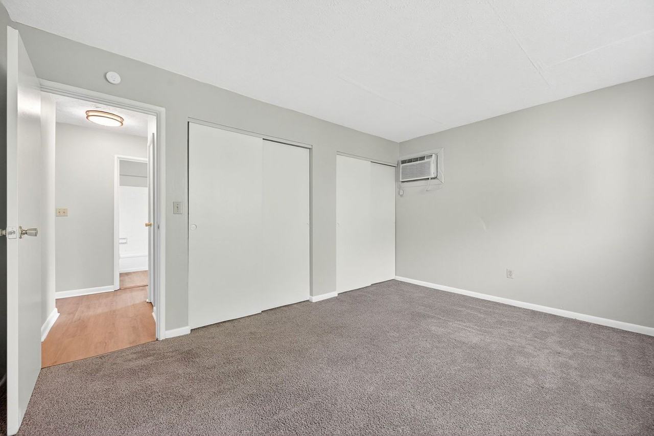 2419 Ohio Ave #L - Photo 7 of 16