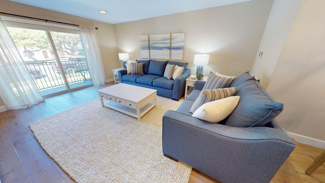 935 D Ave - Photo 6 of 32