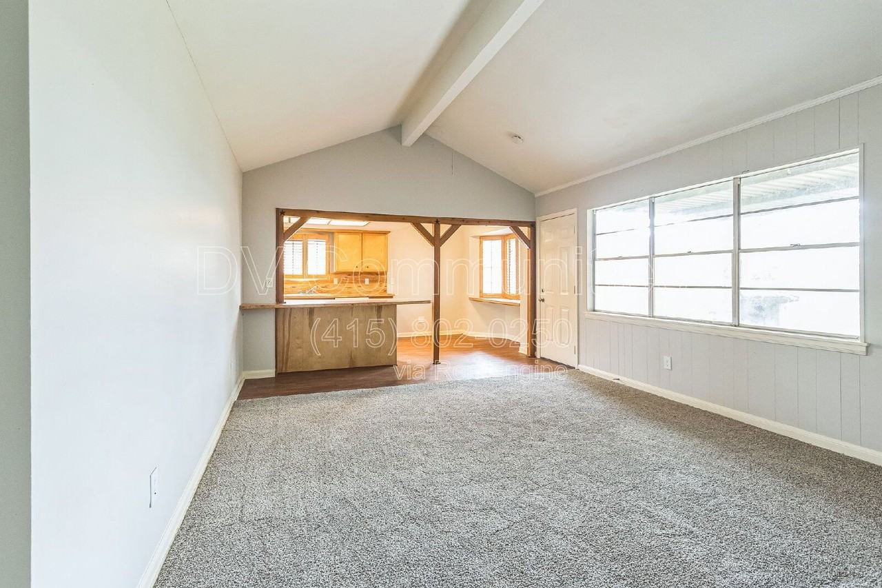 13331 Villagrove Dr - Photo 6 of 28