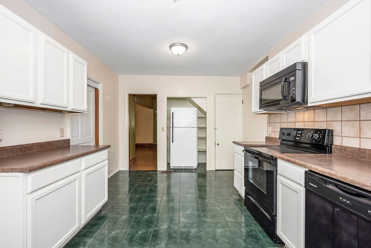 3206 Bishop St - Photo 3 of 31