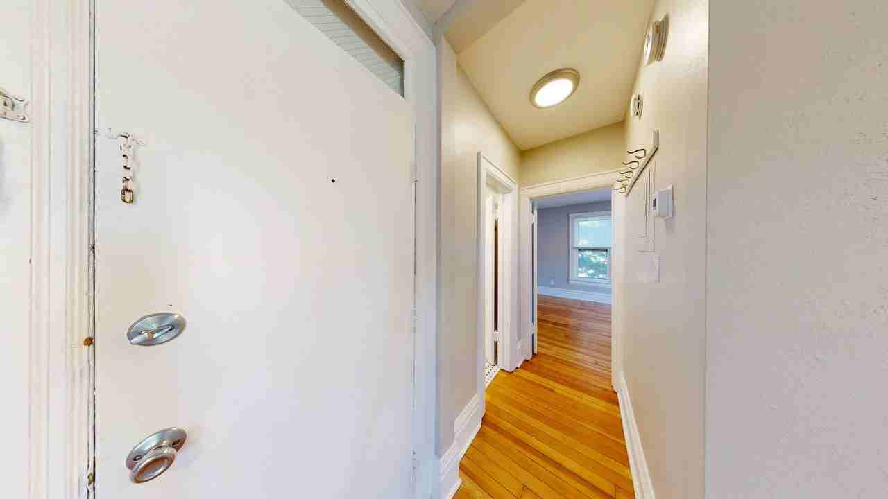 Walnut Street Apartments - Photo 6 of 21