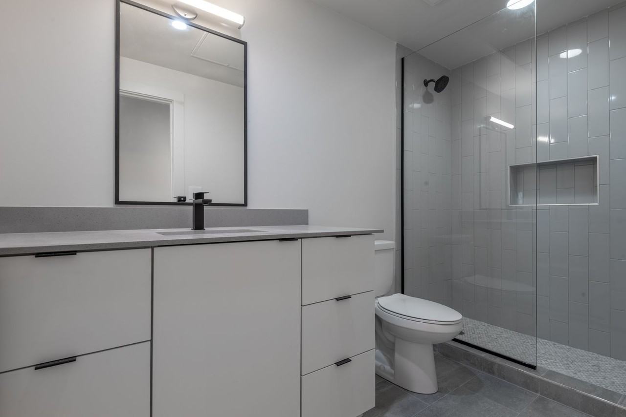 3515 Webberville Rd - Photo 4 of 12