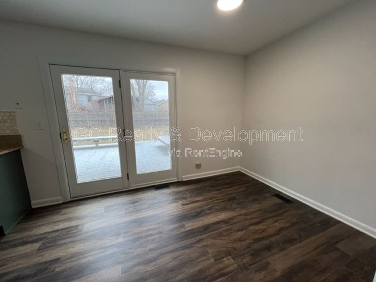 231 Ridgefield Ln - Photo 6 of 29