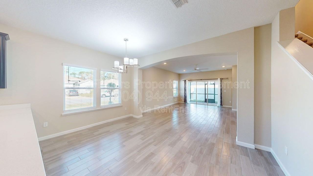 1833 Mathews Manor Dr - Photo 5 of 25