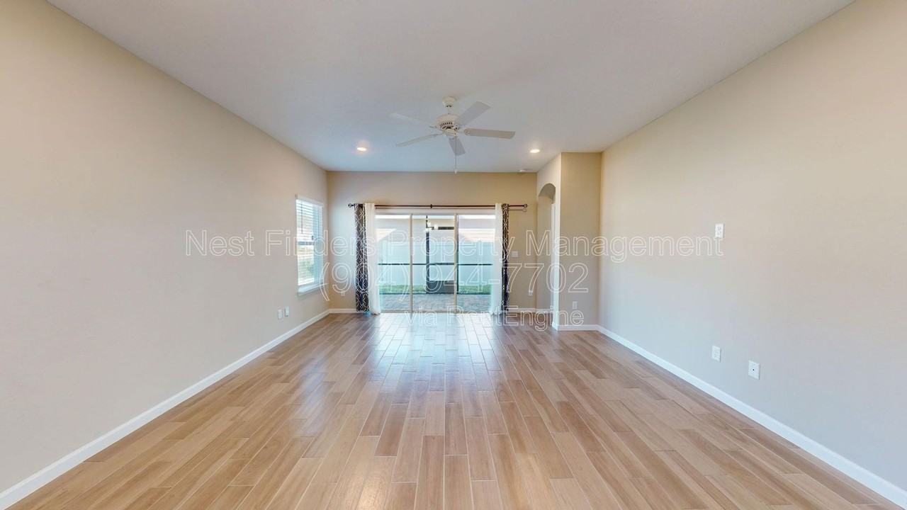 1833 Mathews Manor Dr - Photo 6 of 25