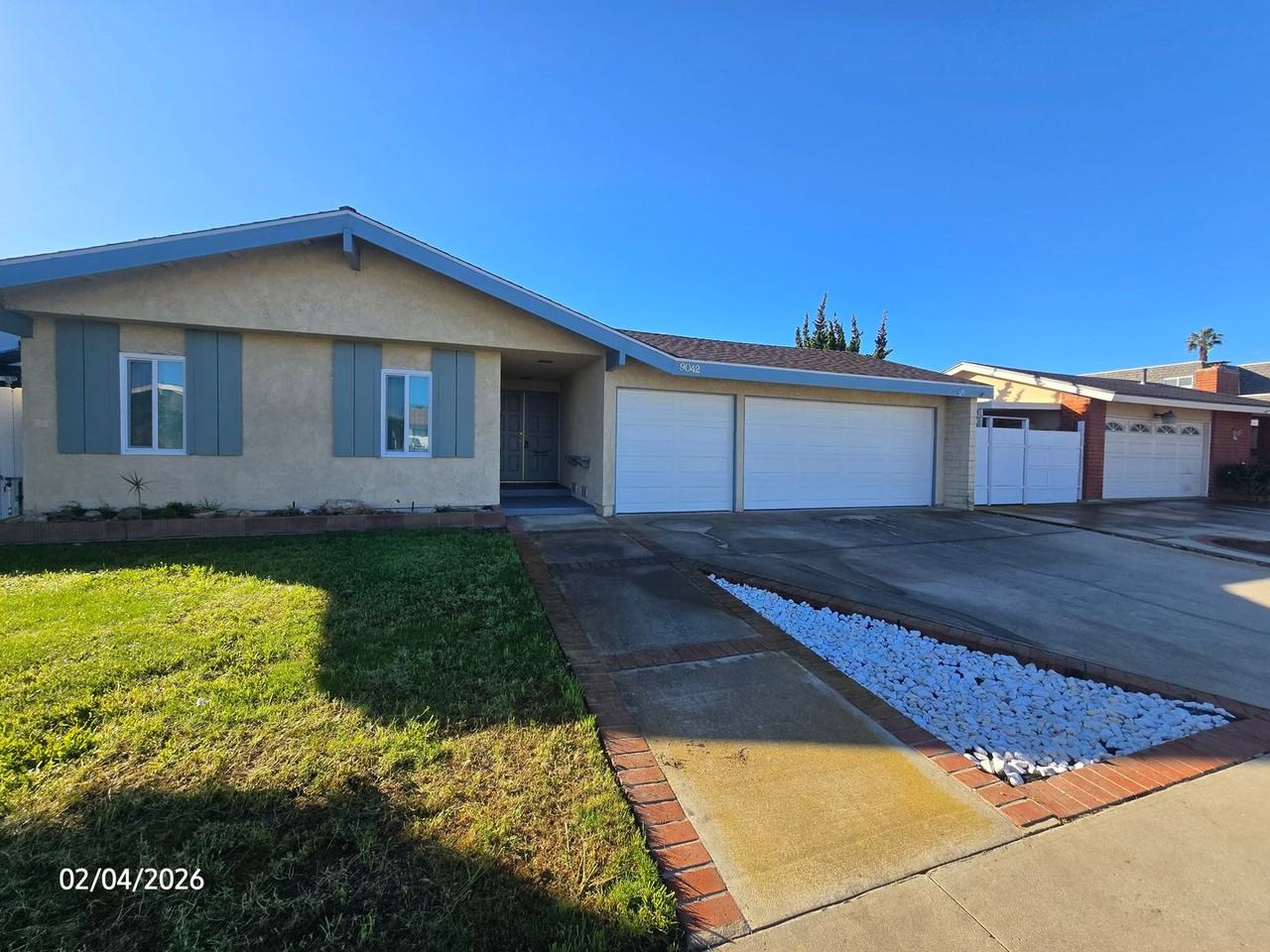 9042 Oceanwood Dr - Photo 2 of 23