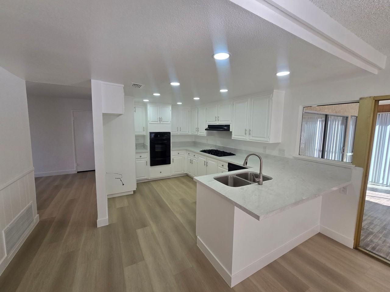 9042 Oceanwood Dr - Photo 3 of 23