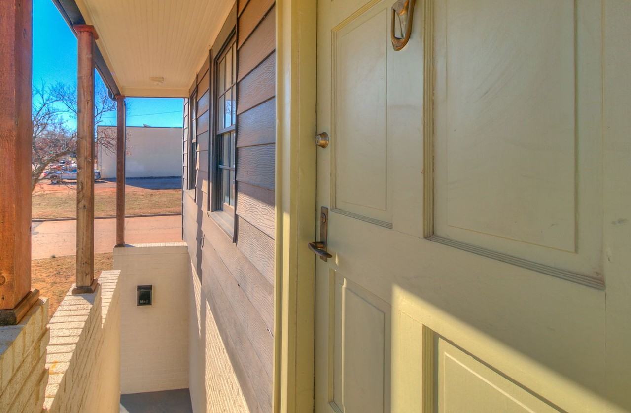 3713 N Lee Ave - Photo 3 of 18